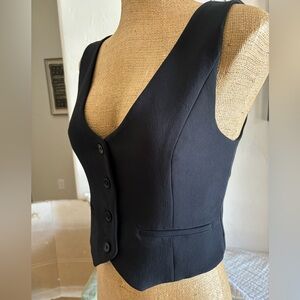 Wilfred (Aritzia) Desire Black Vest